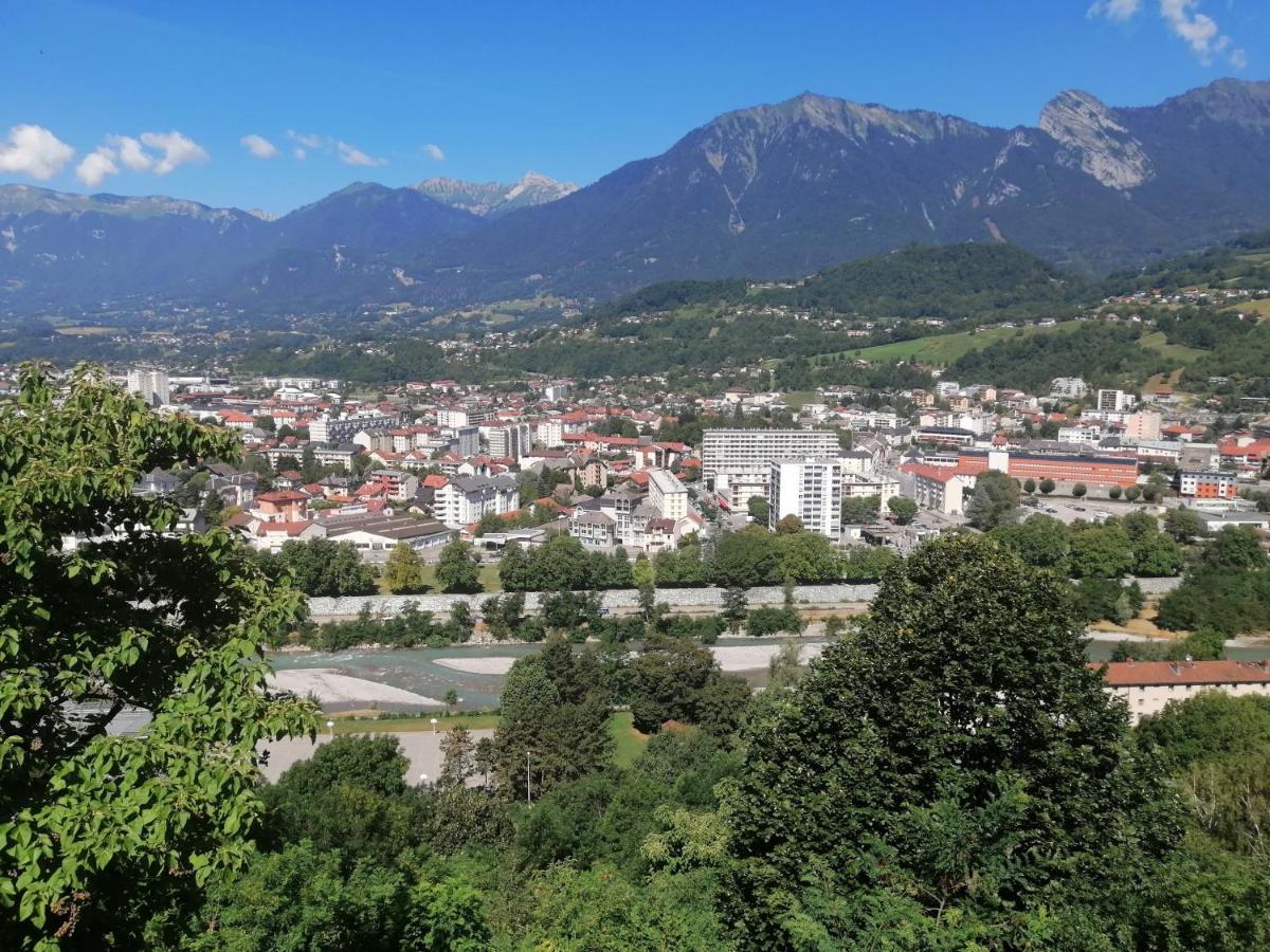 Residence Lawawi Pres De La Gare Au Calme Albertville Exterior photo